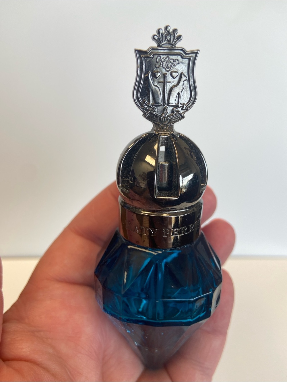 Katy Perry  - “EMPTY“ Bottle for deco only - Picture 7 of 7